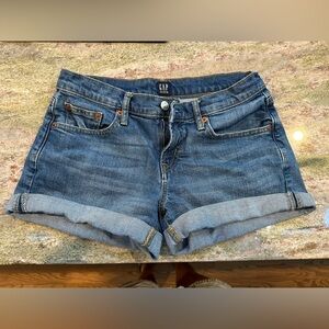 Gap jean shorts - size 2/26, 3 inch inseam
